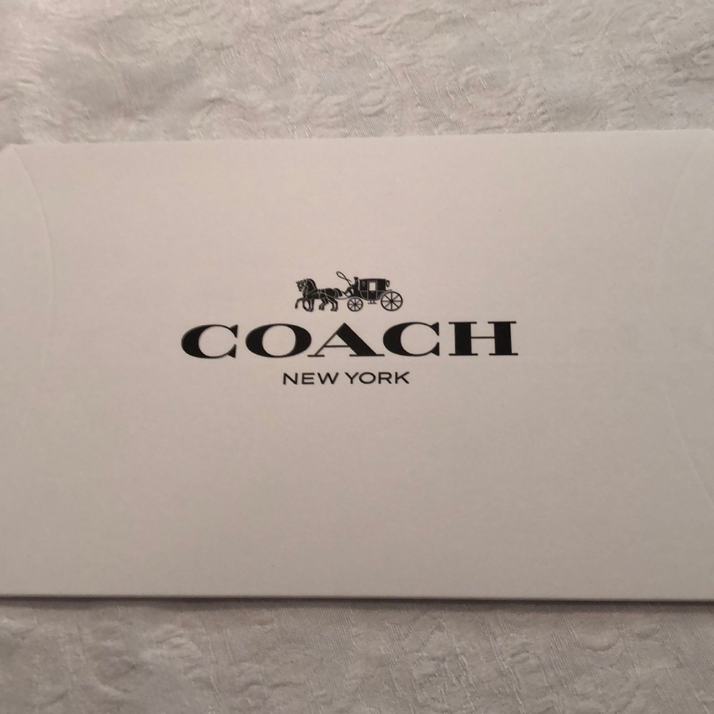 🎉HP🎉Coach embossed sig leather wristlet-midnight - Picture 4 of 5
